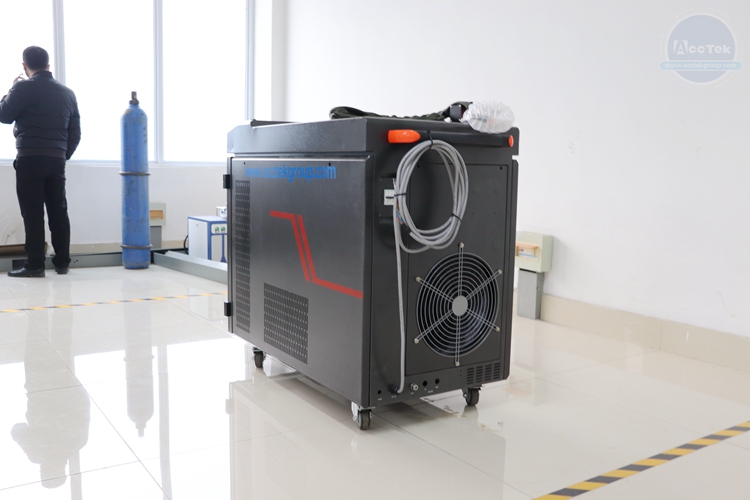 Máquina de Limpieza Láser AKQ-100W eliminación eficaz de oxido y polvo de pintura - Imagen 5